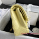 A01112 Classic Handbag